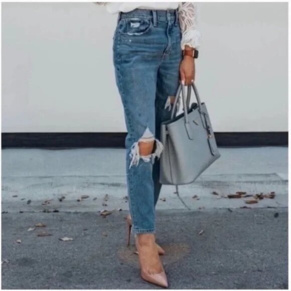 Abercrombie & Fitch High Rise Mom Jeans Women's 25 / 0 Distressed - Picture 1 of 13